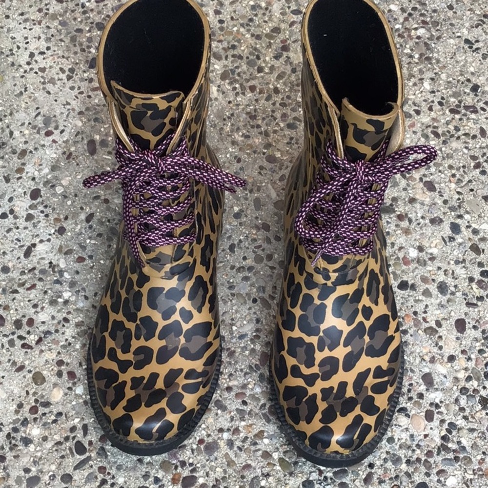 JCrew Women’s Leopard Lace Up Rubber Rain Boots Size 8
